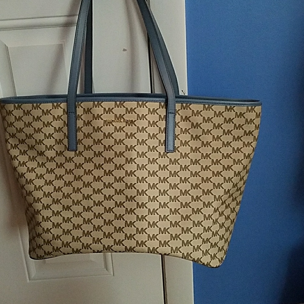 Michael Kors Tote Bag*lowest price*